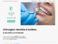 Détails : Dentipolis, votre cabinet dentaire à votre service pour la pose de prothèses, etc.